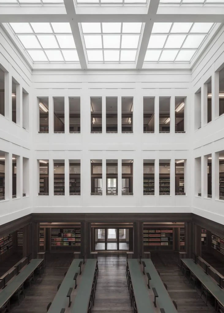 Gro&szlig;er Lesesaal der Universit&auml;tsbibliothek der TU Chemnitz in den R&auml;umen der Alten Aktienspinnerei