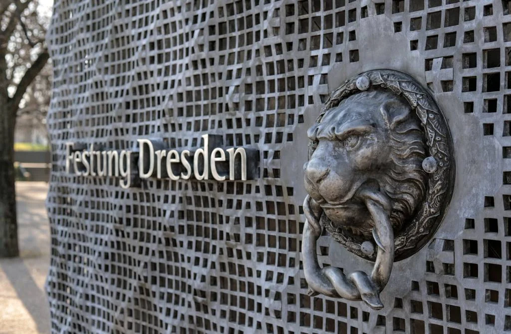 Detail des Aufzugs auf der Br&uuml;hlschen Terrasse in die Festung 