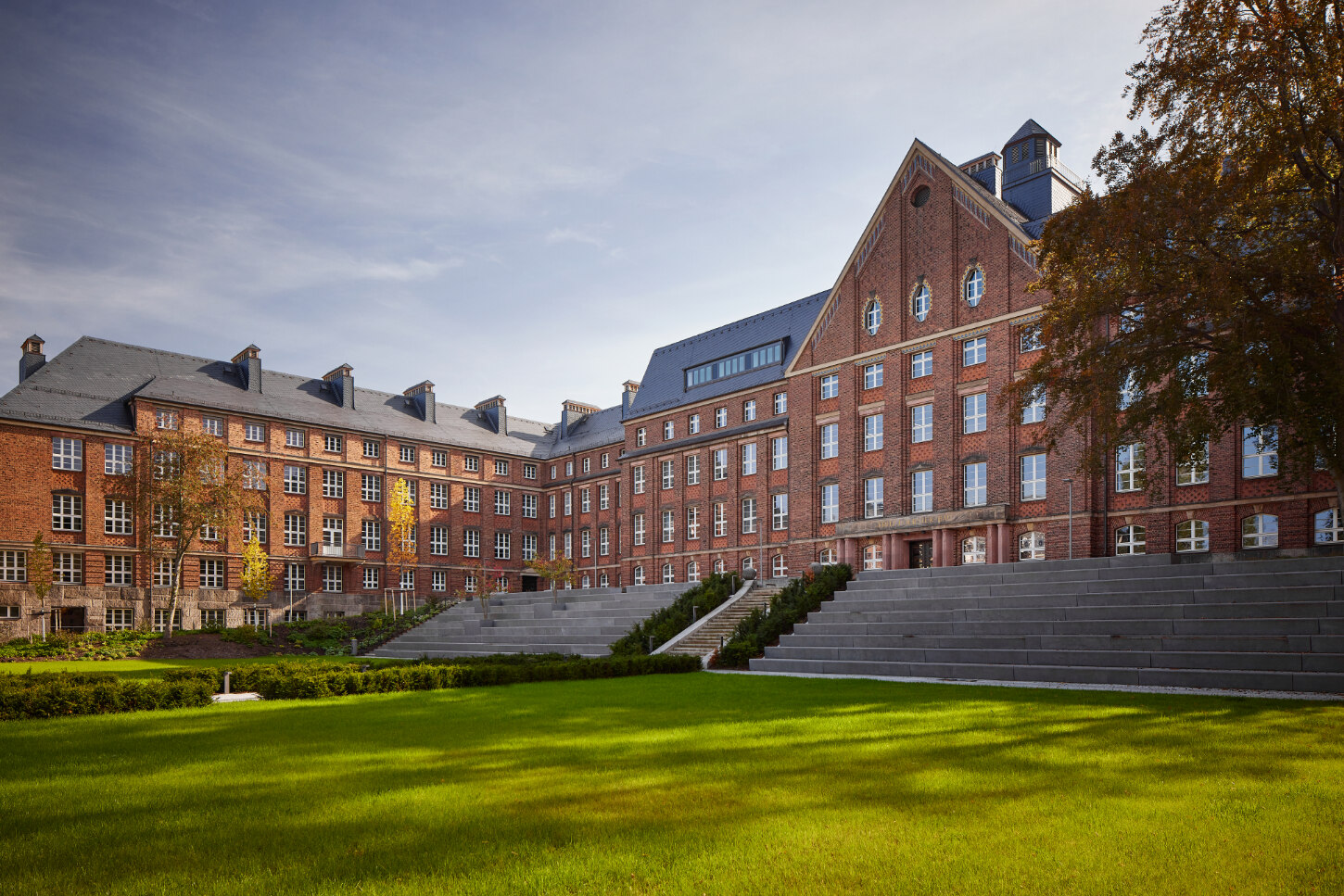 Technische Universität Dresden, Fritz-Foerster-Bau, Umbau und Sanierung als Zentrales Verwaltungsgebäude (EFRE)